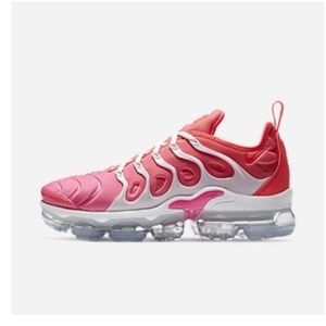 Pink Nike vapormax plus